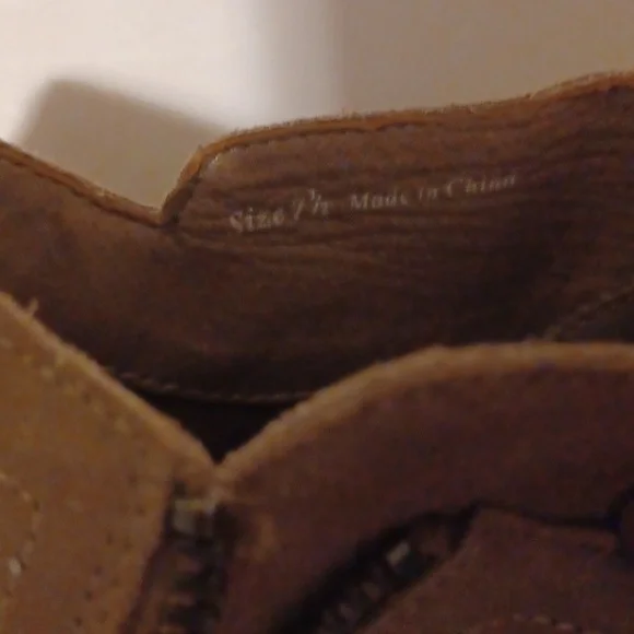 dolce vita Women's Faux Suede Ankle Booties - Picture 9 of 9